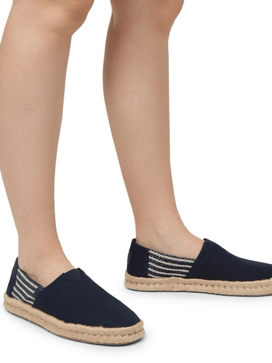 Toms