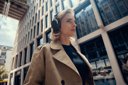 BeyerDynamic Aventho 200 Wireless / Wired Over Ear Headphones with 60 Hours Playing Time and Quick Charge Black