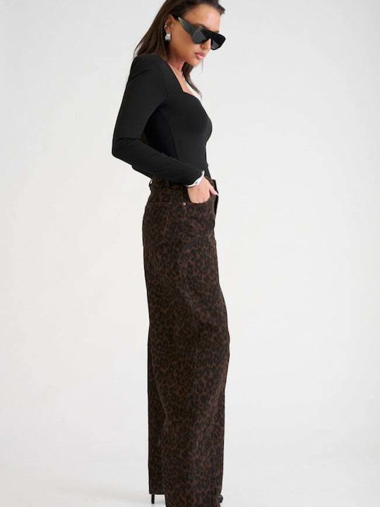 Women's Jean Pants in Baggy Leg Style Brown