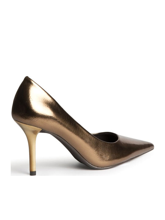 Goldene Pumps