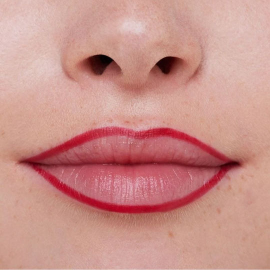 Essence 8h Matte Comfort Creion de buze 07 Classic Red