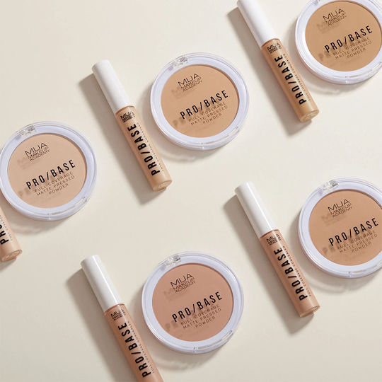 MUA Pro Base Vollständige Abdeckungs-Gesichtspuder 110 6.5g