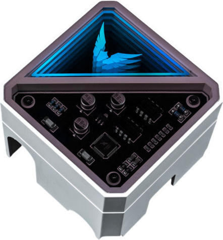 V360 AIO Водно Охлаждане За CPU С 3 Вентилатора И RGB Осветление Бяло