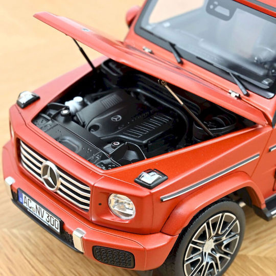 Model Mașină Mercedes-Benz G-Class 2024 Portocaliu Cupru Scara 1:18 Norev