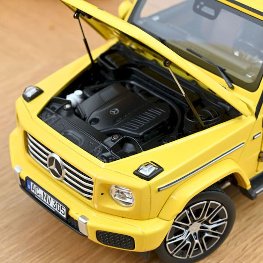 Model Mașină Mercedes-Benz G-Class 2024 Galben Soare Scara 1:18