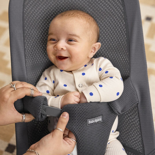 BabyBjorn Babywippe Mesh Grau BabyBjorn Babywippe Mesh Grau
