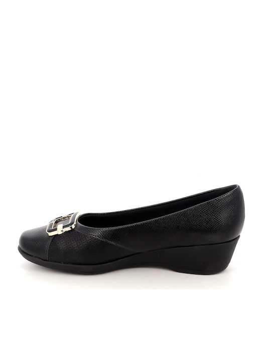 Women's Black Moccasins