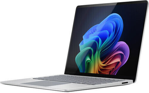 Microsoft Surface 13.8" FHD Тъчскрийн 120Hz (Ultra 5-335/32GB/256GB SSD/W11 Pro) (US Клавиатура)