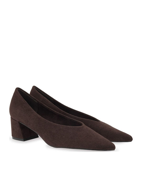 Pumps Mit Mittelhohem Braunen Absatz