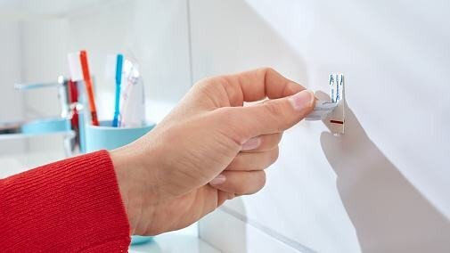 Tesa Cârlige Cu Autocolant Inox Gri 2 Bucăți