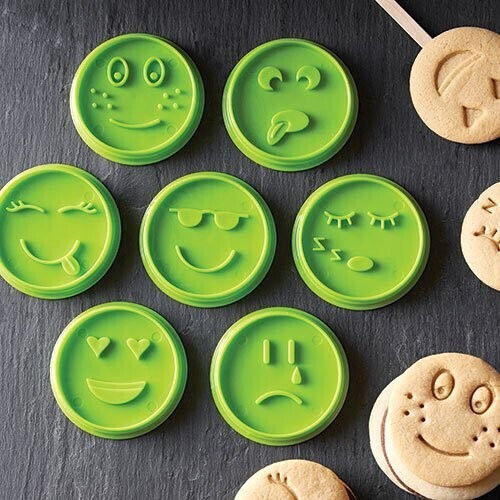 Set 7 Matrițe Pentru Tort Flippy Design Emoji Față Zâmbitoare Expresii Diferite 7.7 X 1.5 Cm Fabricate Din Pp Verde