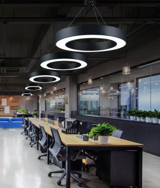 Atman LED Κρεμαστό Φωτιστικό Μαύρο 60x60εκ. Atman LED Κρεμαστό Φωτιστικό Μαύρο 60x60εκ.