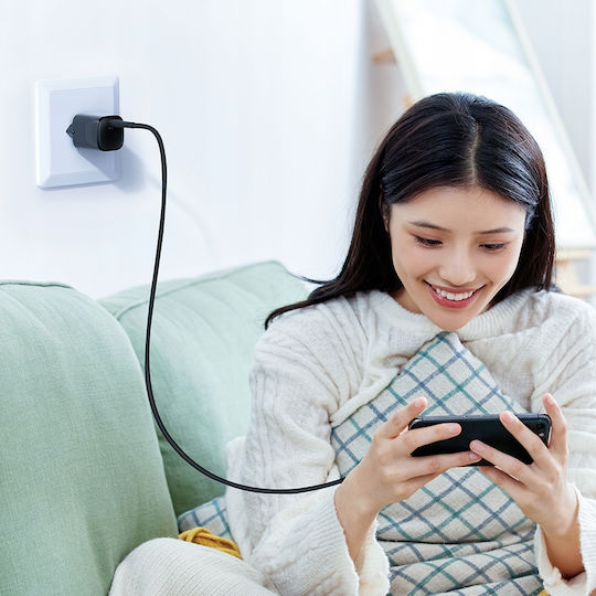 Mcdodo Handyladegerät mit USB-C Ausgangsanschluss und Kabel USB-C - Lightning 20W Schwarz (CH-4693)