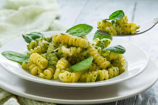 Adventure Menu Gefriergetrocknete Nahrung Fusilli Mit Spinat Und Walnüssen 105 G