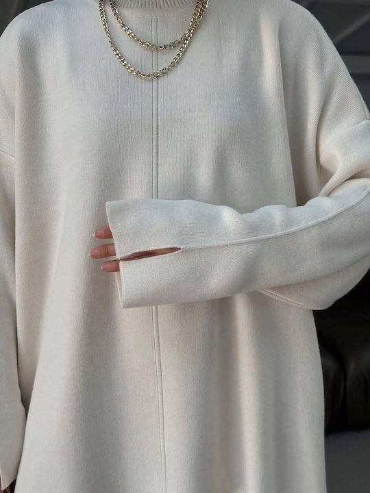 Women's White Set with Trousers in a Loose Fit