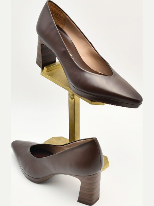 Leather Pointed-Toe Pumps with Chunky High Heel Brown