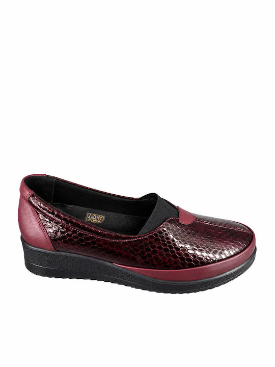 Leather Women's Moccasins in Burgundy