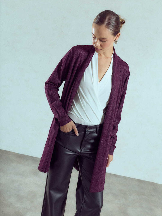 Lange Damenstrickjacke in Dunkelviolett mit Metallic-Effekt