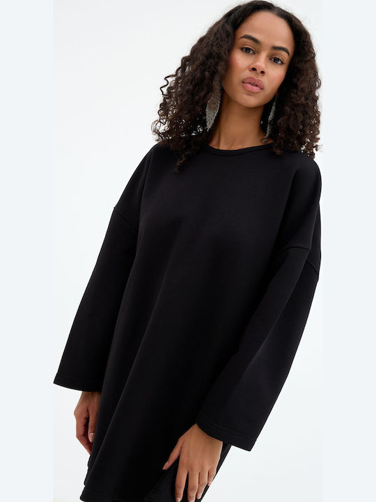 Black Sweatshirt