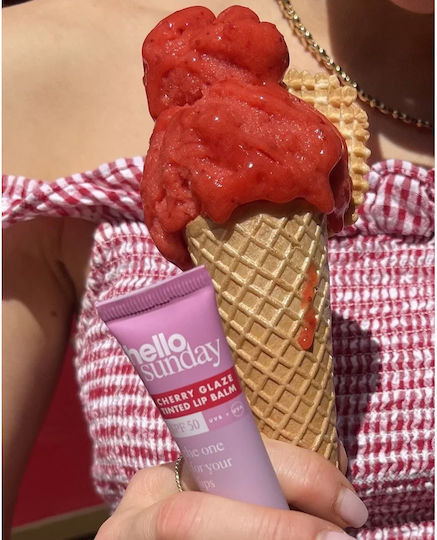 Hello Sunday Balsam de buze SPF50 cu Glazură de Cireșe 15 ml