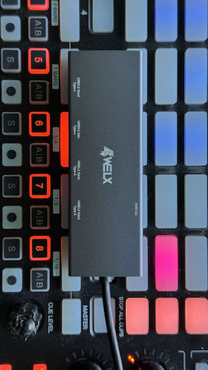 Welx Wl2 Hub with 4 Ports and USB-C Connection