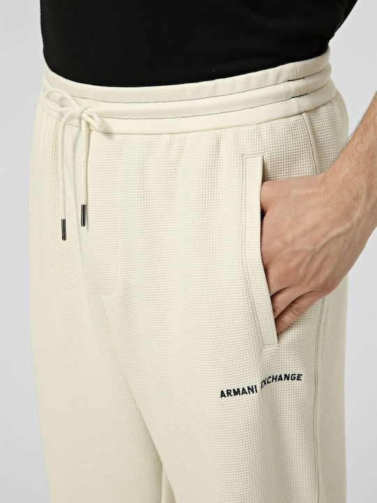 Weiße Jogginghose
