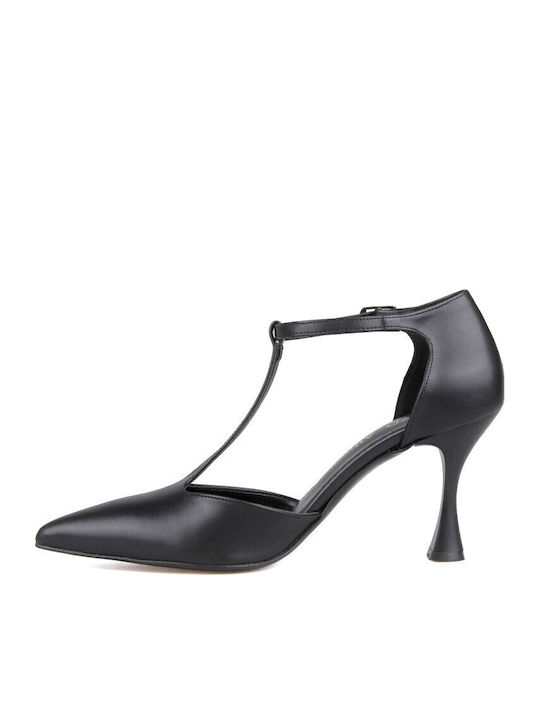 Pumps mit schwarzem Riemchen