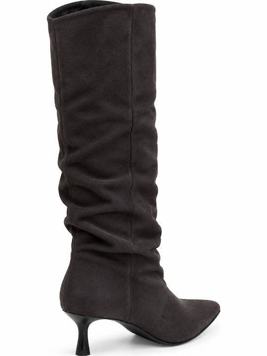 Wildleder Damenstiefel mit mittlerem Absatz in Braun