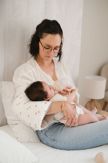 Tineo Feeding Pillow