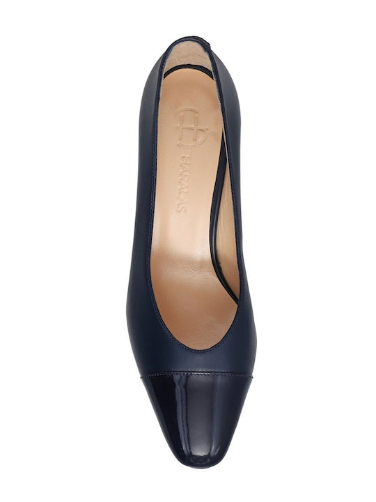 Pumps with a Chunky Medium Heel Navy