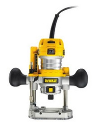 DEWALT D26203 Plunge Router 900W with Speed Con...