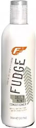Fudge Professional Tägliche Minze Haarspülung 300ml Fudge Professional Tägliche Minze Haarspülung 300ml