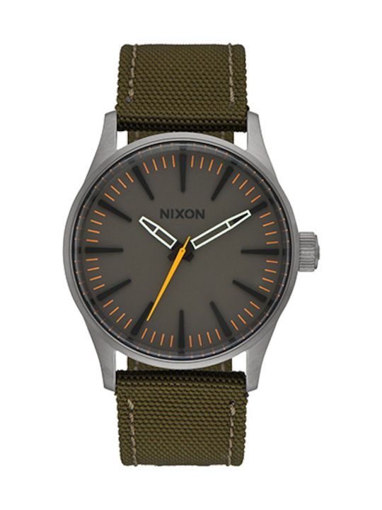 Nixon sentry store 38 ss