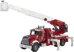 Bruder Mack Granite Fire Engine with Water Pump για 3+ Ετών
