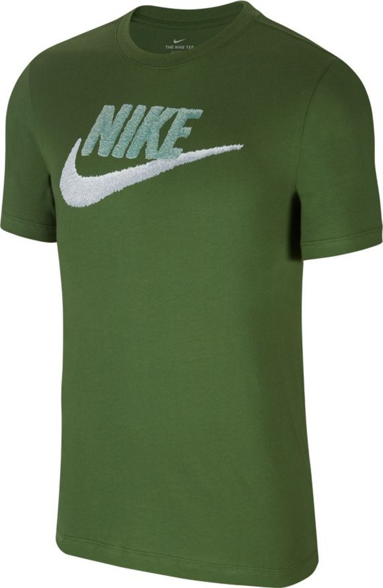 ar4946 nike
