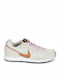 Nike Venture Runner Sneakers Beige