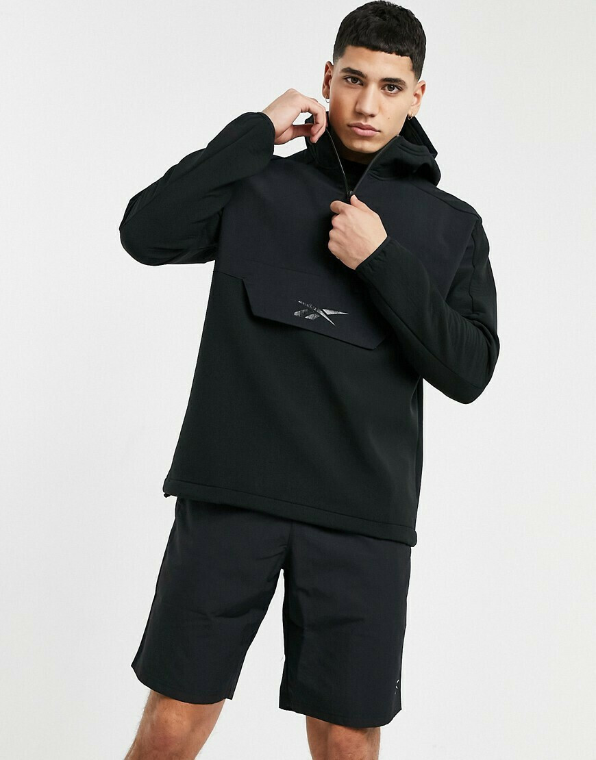 Reebok Training Ανδρικό Μπουφάν Μαύρο FS8492 | Skroutz.gr