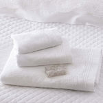 Rythmos Shiraz Set Handtücher für Bräute mit 2 Kissenbezügen Λευκές x