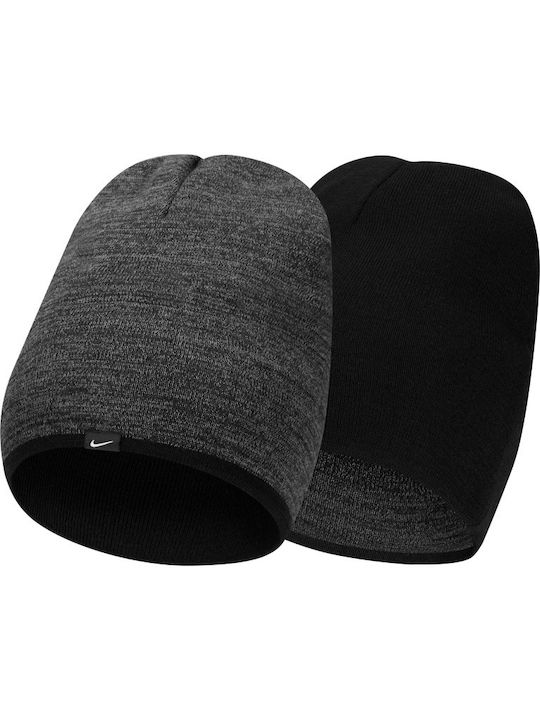 Nike Beanie Γυναικείος Reversible Σκούφος Πλεκτός σε Μαύρο χρώμα