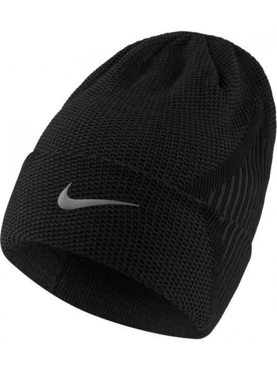 Beanie Beanie Knitted in Black color