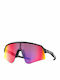Oakley Sutro Lite Sweep Мъжки Слънчеви Очила с Черна Пластмасова Рамка и Лилави Стъкла OO9465-01