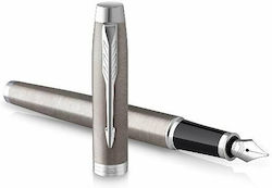 Parker IM Essential Stilou Argintiu Medium Cu Cerneală Roșie Parker IM Essential Stilou Argintiu Medium Cu Cerneală Roșie