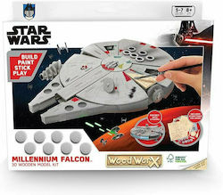 Millennium Falcon Modellfigur Raumfahrzeug mit Kleber und Farben