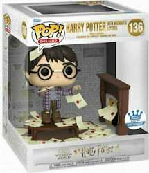 Funko Pop! Deluxe: Harry Potter - Harry Potter with Hogwarts Letters 136 Special Edition (Exclusive)