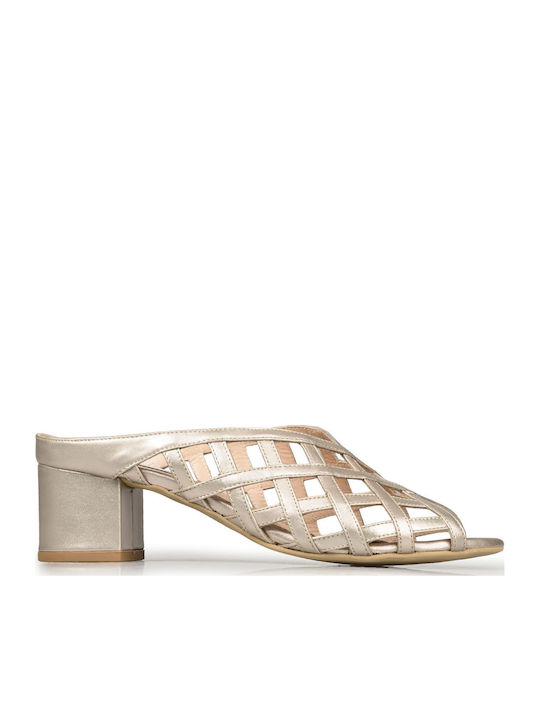 Leder Mules mit Chunky Niedrig Absatz in Gold Farbe