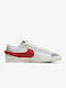 Nike Blazer Low 77 Jumbo Herren Sneakers White / Photon Dust / Light Smoke Grey / University Red