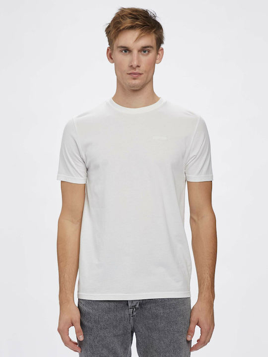 T-shirt White