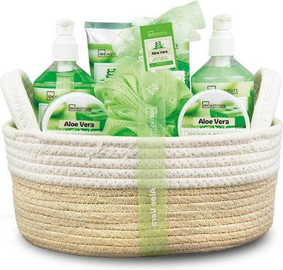 IDC Institute Aloe Vera Series Bath Skin Care Set for Moisturizing & Cleaning Body Cleaning with Body Scrub , Bath Salts , Bubble Bath & Body Cream