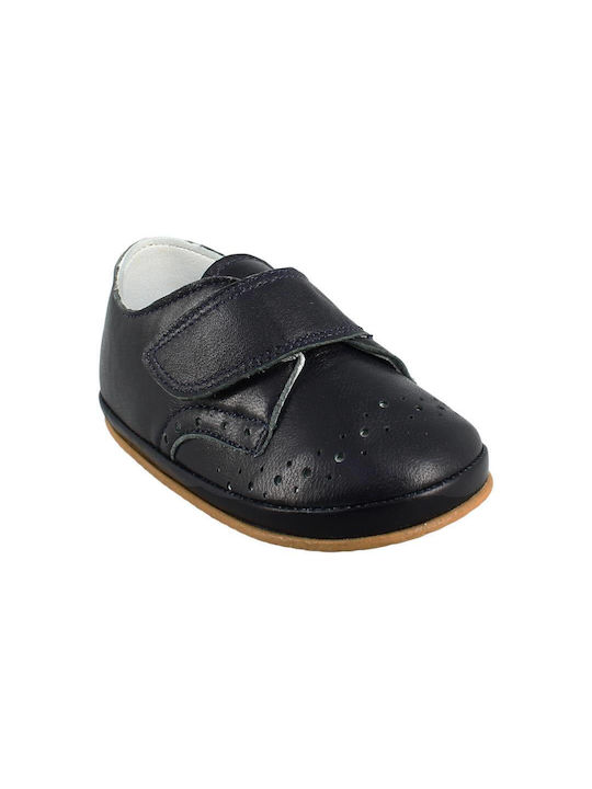 IQ Kids Leather Moccasin in black for newborn