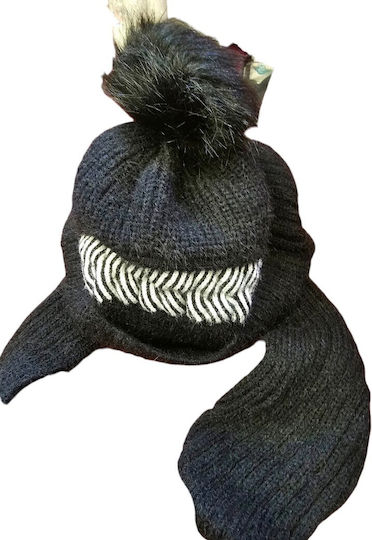 Pom Pom Beanie Beanie Knitted in Black color